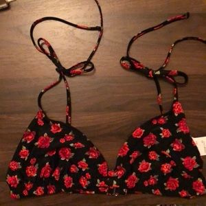 Plus Size Black Rose Print Bikini Top